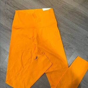 Aerie M Orange Leggings
